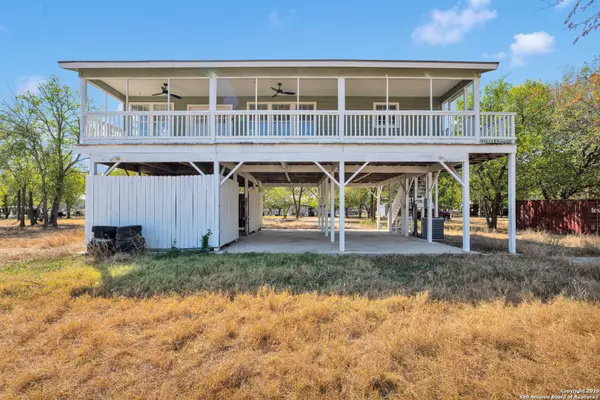 Bandera, TX 78003,352 Longhorn