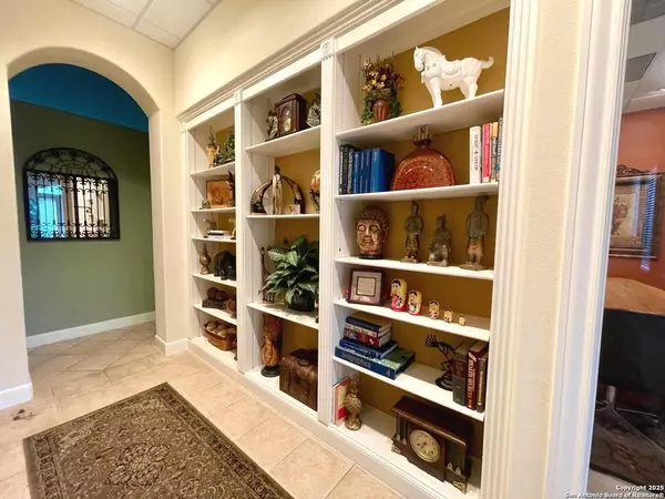 Shavano Park, TX 78249,4091 (CONDO) de zavala UNIT 3 SUITE #1