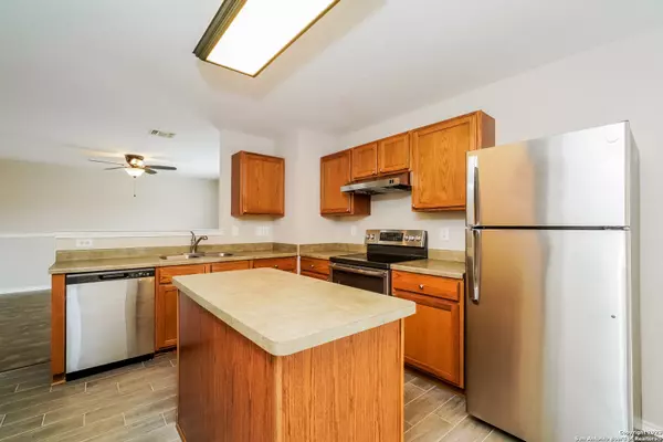 Converse, TX 78109-3930,9620 COPPER SANDS