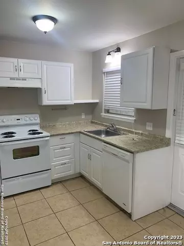 San Antonio, TX 78216-3734,9815 CONBES DR