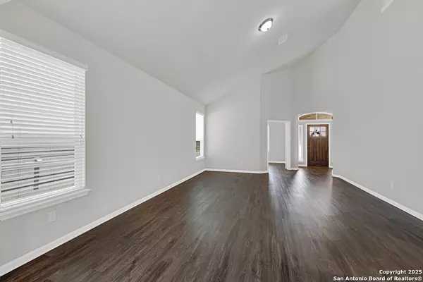 New Braunfels, TX 78130,469 Moonvine