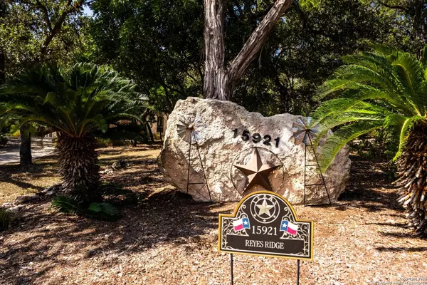 Helotes, TX 78023,15921 Reyes Rdg