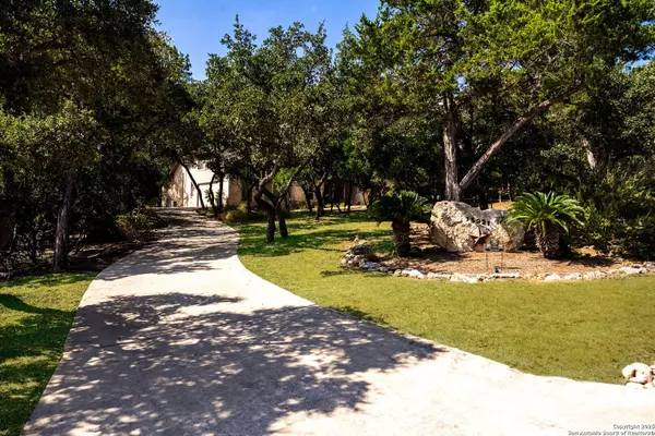 Helotes, TX 78023,15921 Reyes Rdg