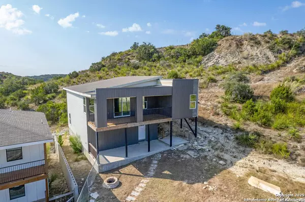 185 Hidden, Canyon Lake, TX 78133