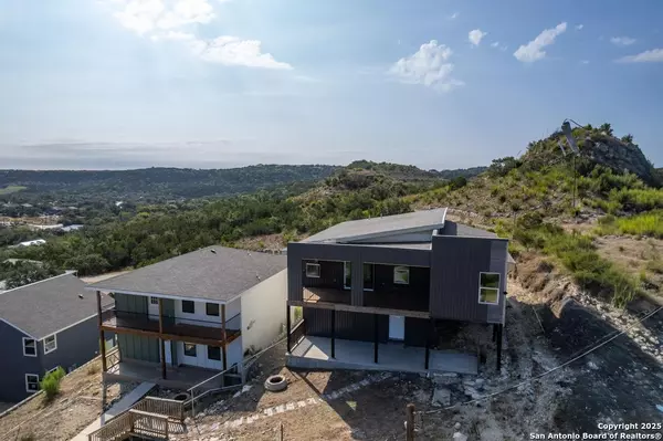 185 Hidden, Canyon Lake, TX 78133