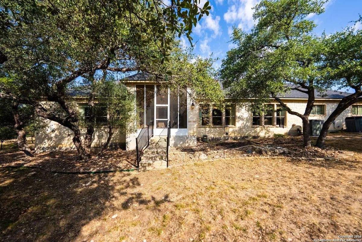 Spring Branch, TX 78070,130 Grey Mist