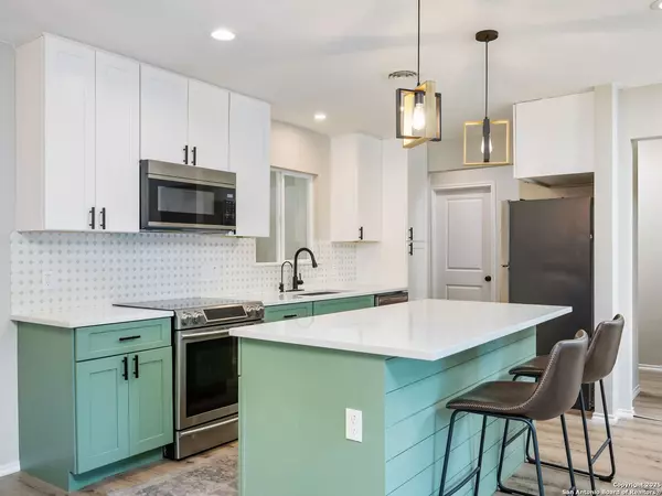 San Antonio, TX 78209,619 Olney