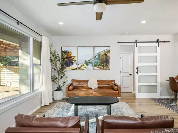 San Antonio, TX 78209,619 Olney