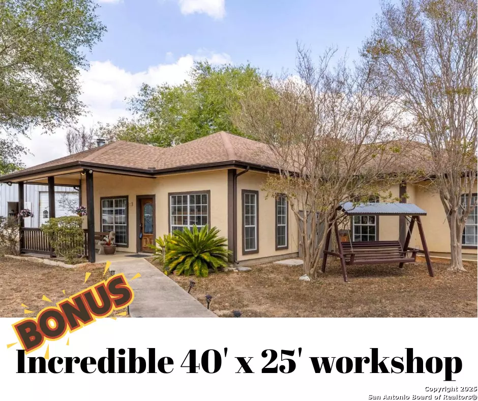 Adkins, TX 78101,10863 La Vernia