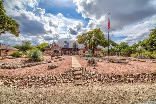 Bandera, TX 78003,639 Settlers Lane