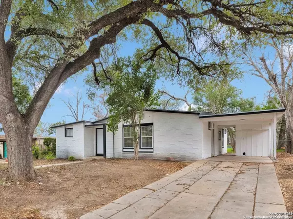 162 Birchwood Dr, San Antonio, TX 78213