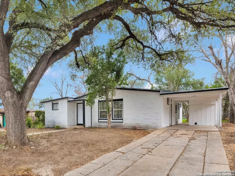 162 Birchwood Dr, San Antonio, TX 78213