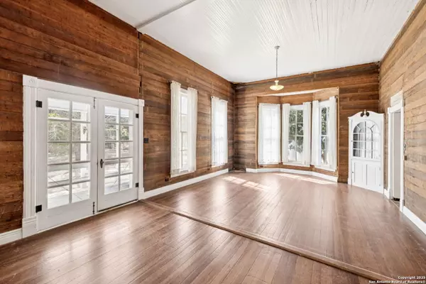 New Braunfels, TX 78132,5670 Wegner