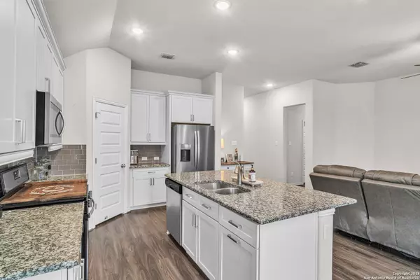 San Antonio, TX 78245,13726 quiet fox