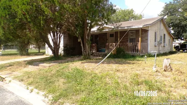 Beeville, TX 78102,1000 Clare