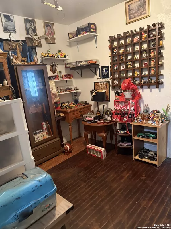 Poteet, TX 78065,186 Ave G