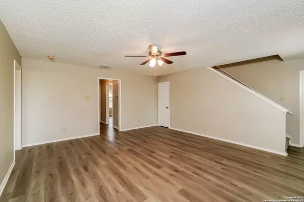 Kirby, TX 78219,5311 Peppermint