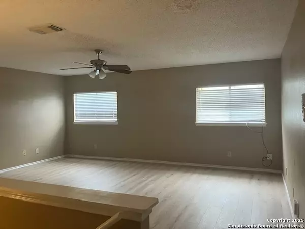 San Antonio, TX 78251-3523,5111 COLTON Creek