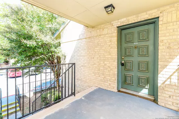 11843 Braesview UNIT 416 D, San Antonio, TX 78213