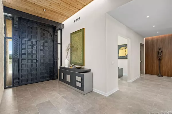 San Antonio, TX 78255,24108 Tres Arroyos