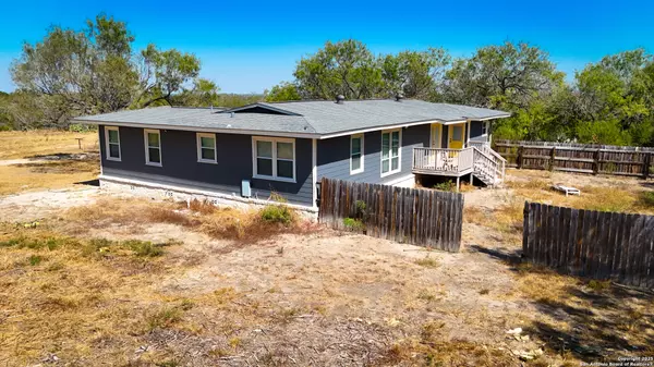 Pleasanton, TX 78064,320 Pullins Drive