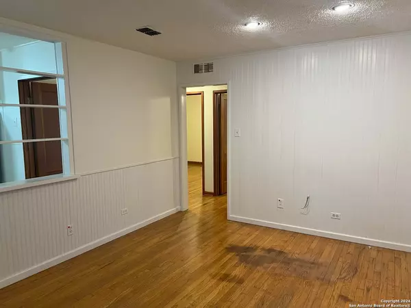 Schertz, TX 78154-1803,309 AERO AVE