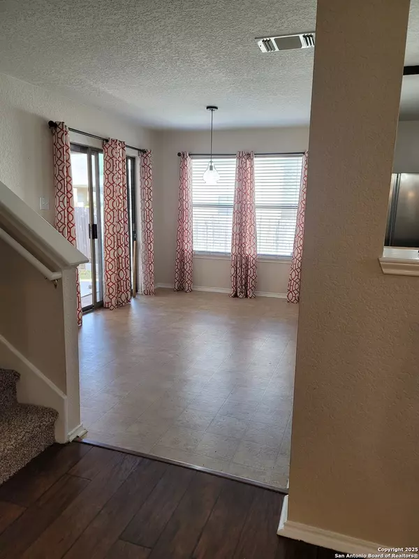 San Antonio, TX 78247,4923 Bending Elms