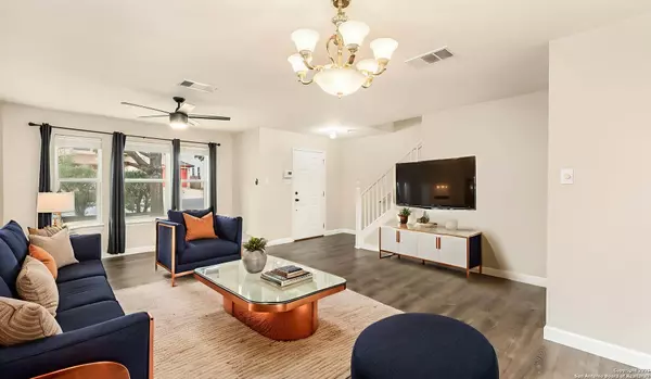 Live Oak, TX 78233,7636 Forest Stream