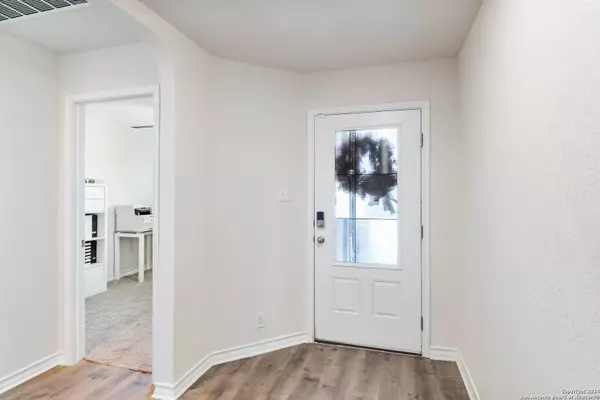 San Antonio, TX 78254-2645,9606 TUPELO HOLW