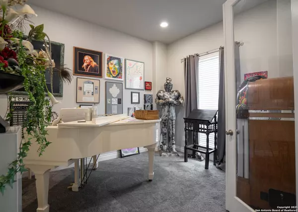 San Antonio, TX 78260,28417 shailene