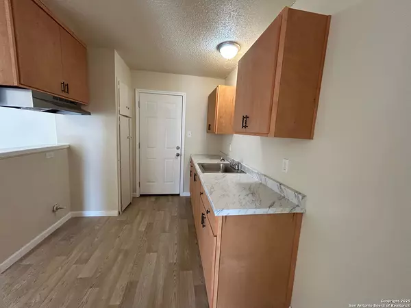 San Antonio, TX 78220,923 F St