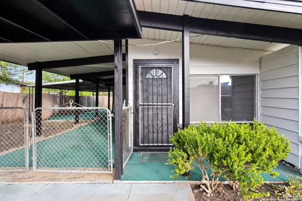 San Antonio, TX 78227,115 Dumont