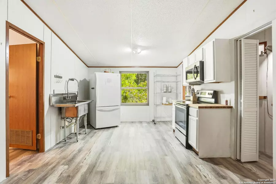 7019 Broken Arrow, Spring Branch, TX 78070-3901