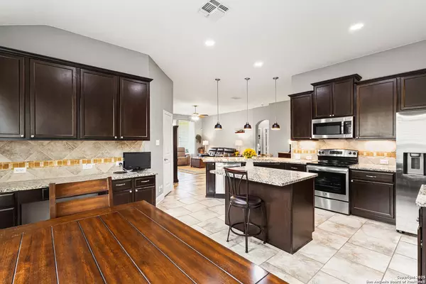 New Braunfels, TX 78130,2221 sungate