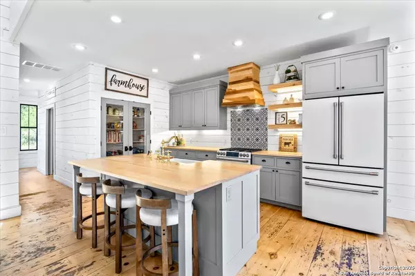 New Braunfels, TX 78132,205 Longwood Dr.