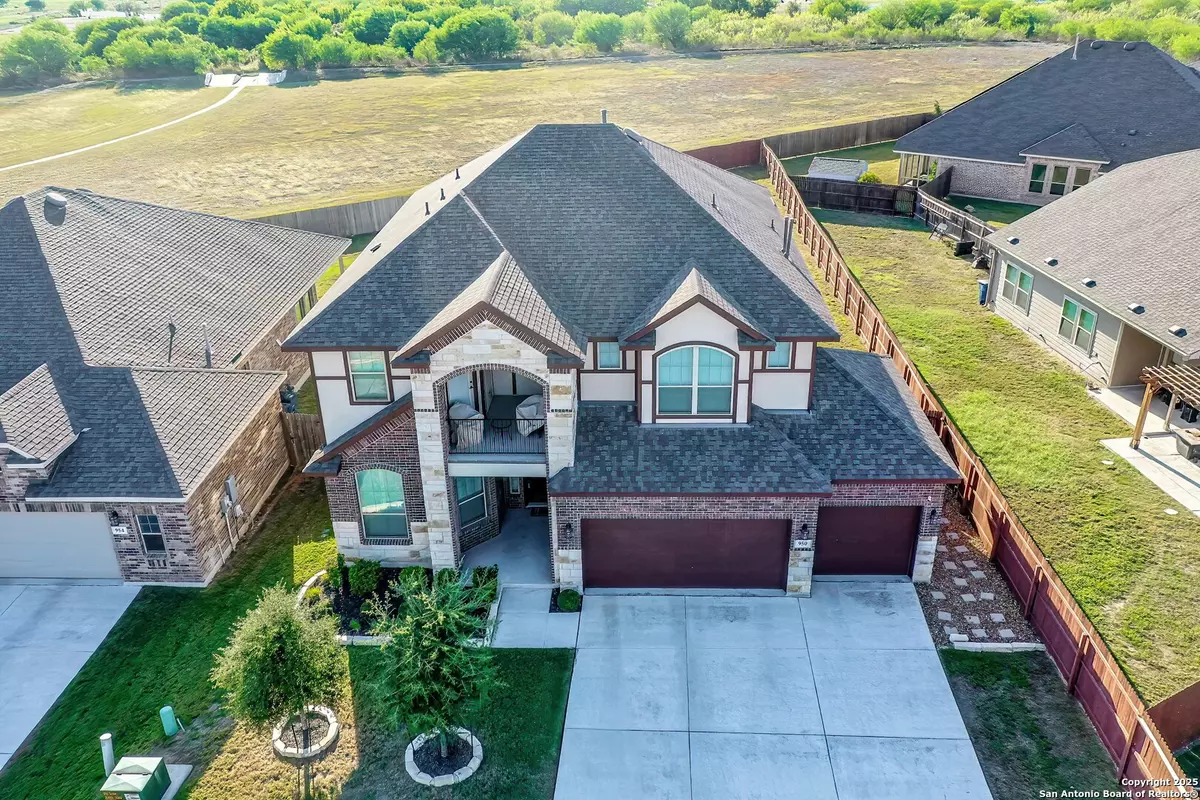 New Braunfels, TX 78130,950 Lone Cypress