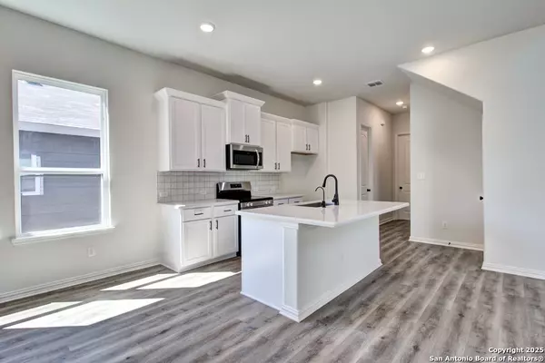 New Braunfels, TX 78130,868 Farmhouse Trail