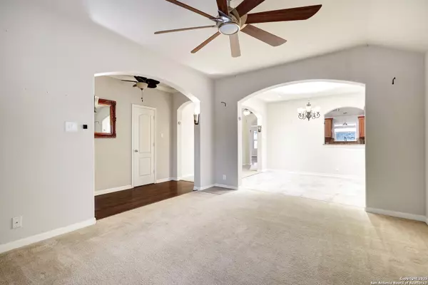 San Antonio, TX 78261-2485,5423 SOUTHERN OAKS