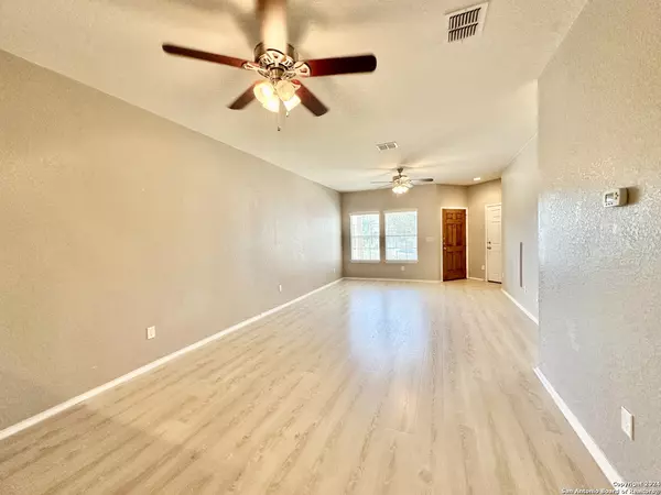 San Antonio, TX 67260,3814 Olive Green