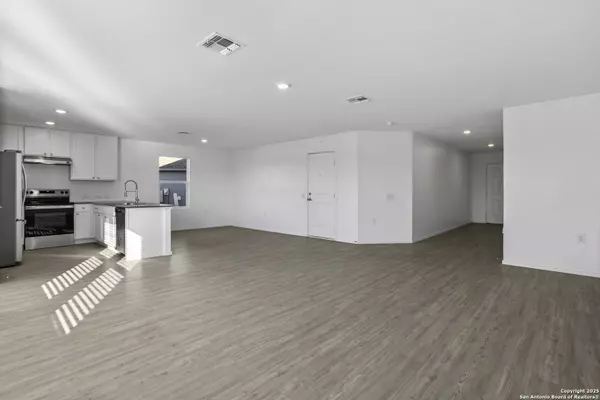 San Antonio, TX 78211,8703 Macdona Place