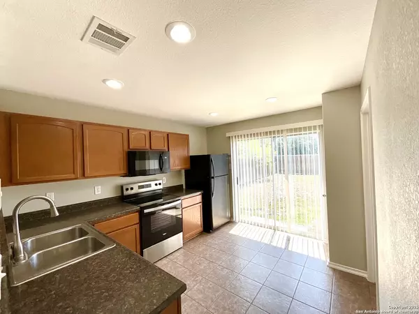 Converse, TX 78109,6606 Poseidon Way