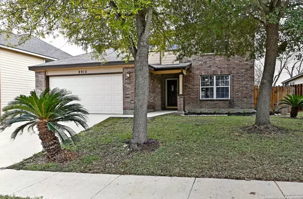 Converse, TX 78109,9910 Shawnee Bluff