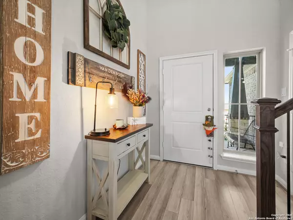 Converse, TX 78109,9110 Devils River