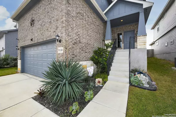 Converse, TX 78109,9110 Devils River