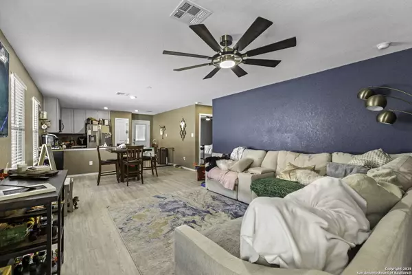 Converse, TX 78109,5330 Hornbeck Hts