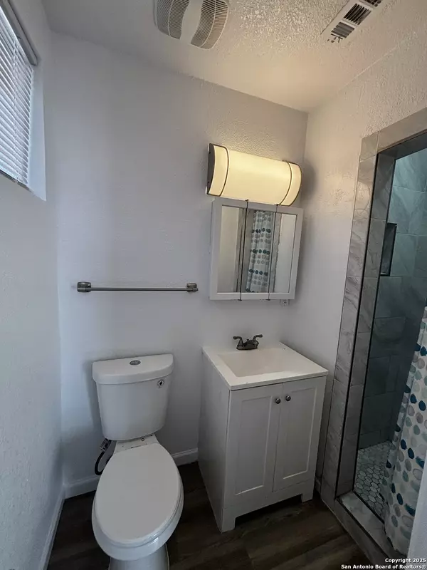 San Antonio, TX 78227,7626 Muleshoe