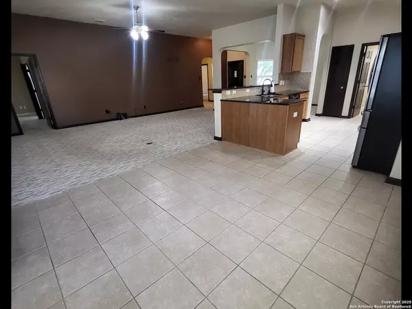 San Antonio, TX 78251,5131 GEMSBUCK CHASE