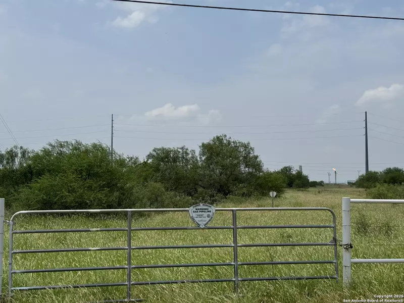 2550 Interstate 35, Cotulla, TX 78014