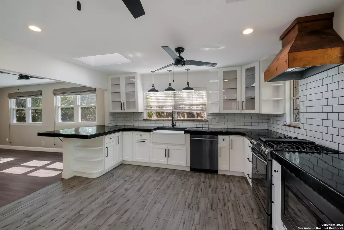 San Antonio, TX 78239,8715 Bridington