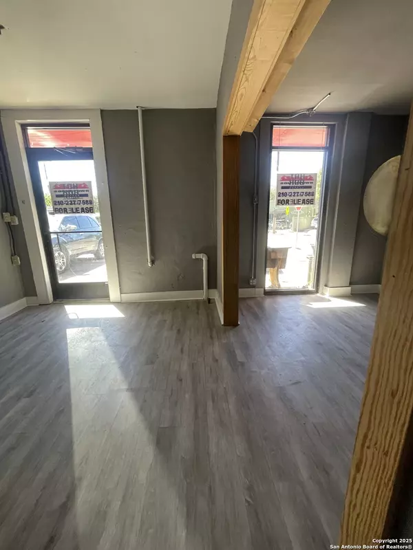 San Antonio, TX 78210,640 S Presa UNIT 1